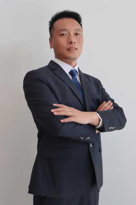 崔亚康
