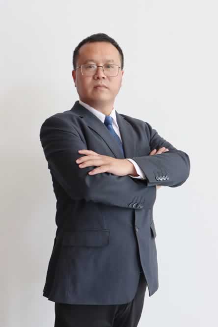 李建国